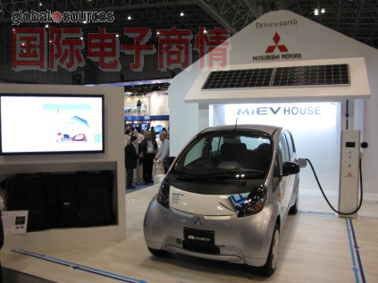 三菱(Mitsubishi)的“MiEV house”運用了在網(wǎng)格或汽車(chē)之間轉移家用電源的概念。