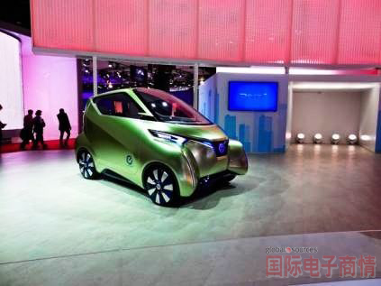 2012年度巴黎車(chē)展:日產(chǎn)(Nissan)電動(dòng)概念車(chē)Pivo